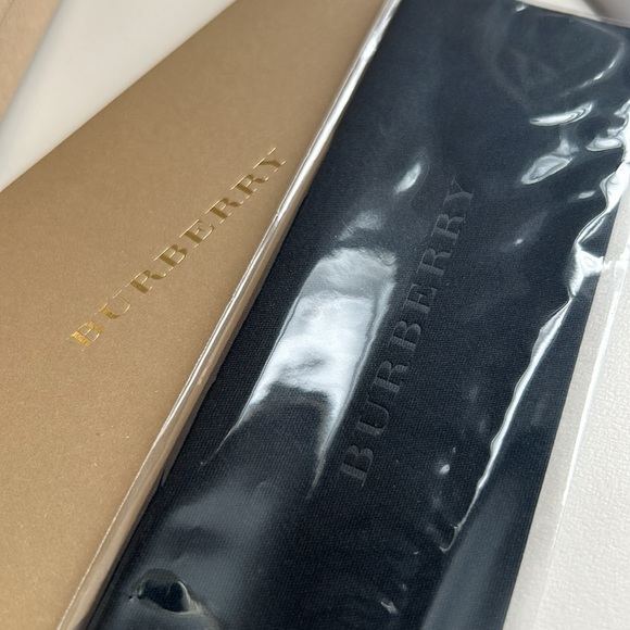 Burberry large hard leather case - Picture 6 of 6